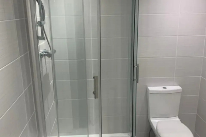 Room 9 of 11