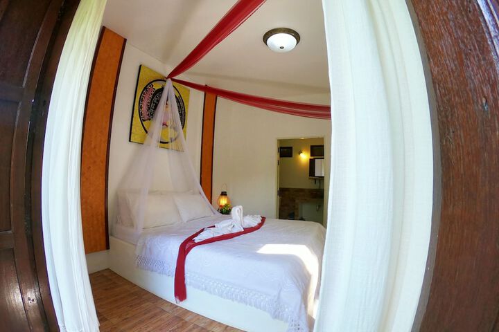 Room 18 of 239