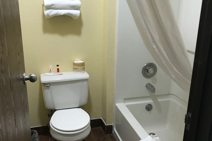 Room 14 of 20