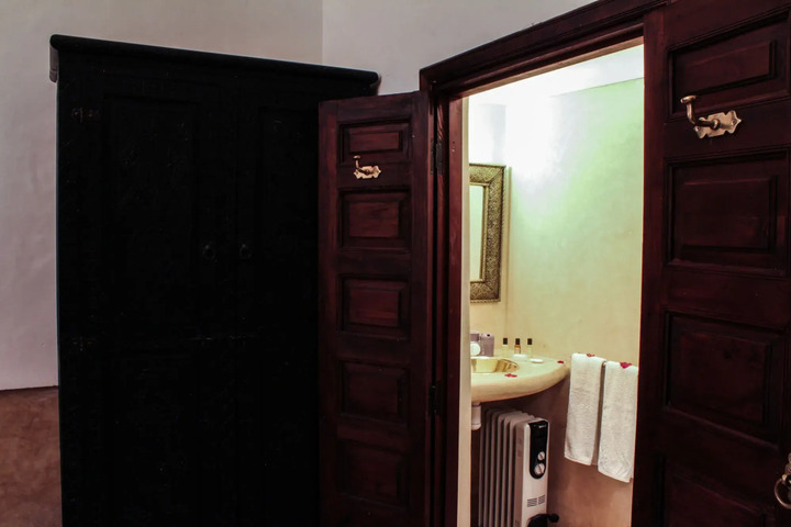 Photo 8
