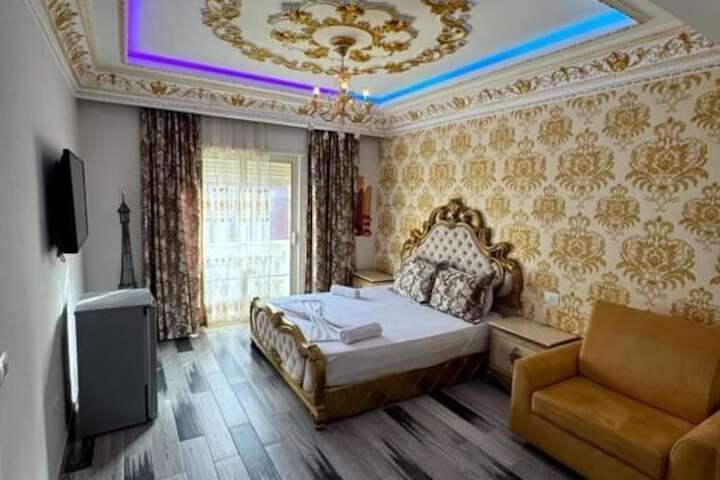 Room 14 of 41