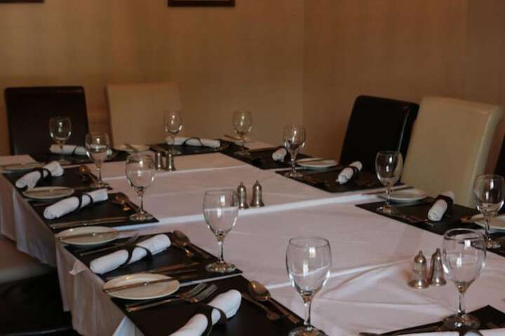 Dining 31 of 49