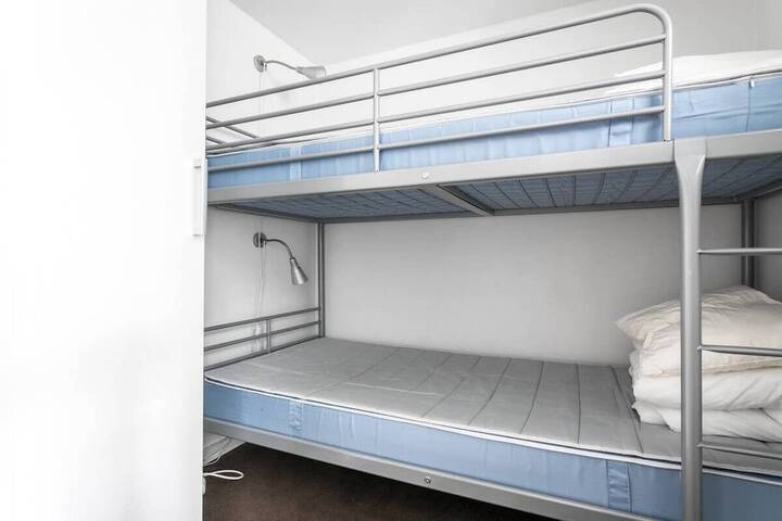 Room 286 of 865