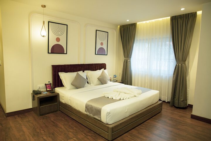 Room 13 of 44