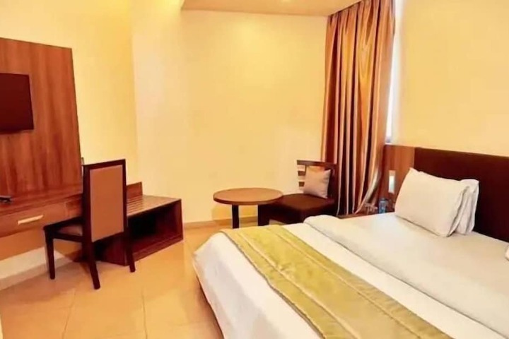 Room 7 of 36