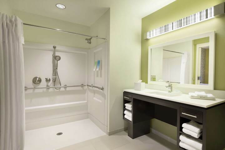 Bathroom shower