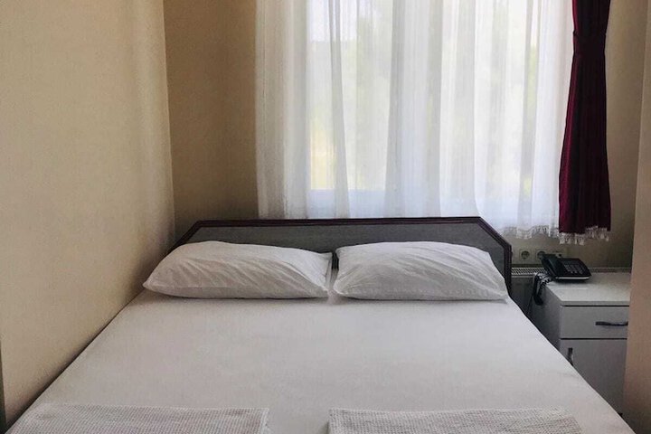 Room 9 of 46