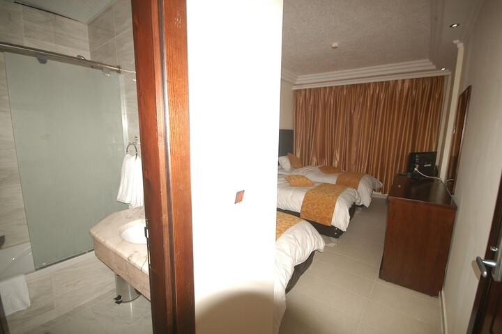 Room 20 of 78