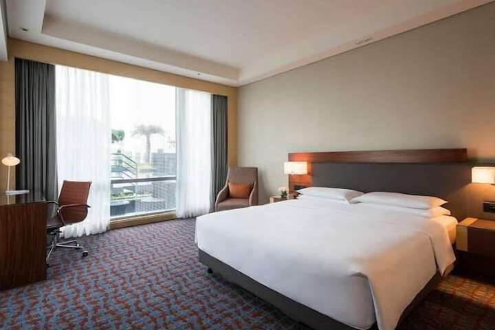 Room 2 of 25