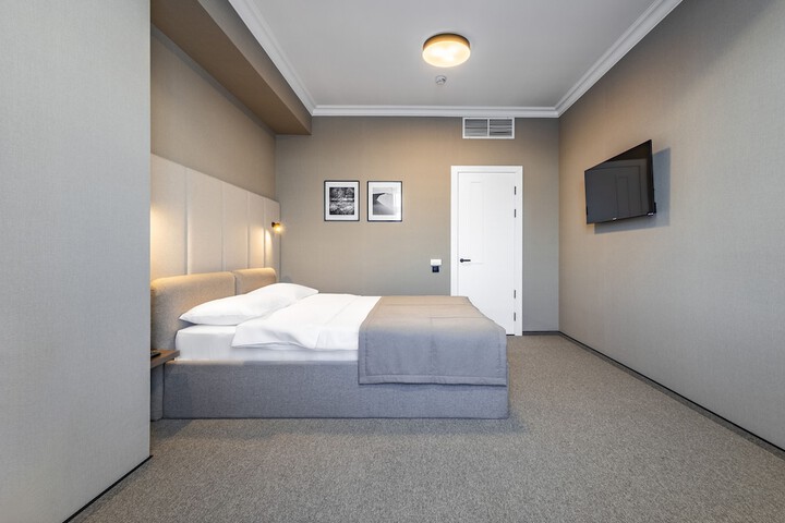 Room 32 of 113