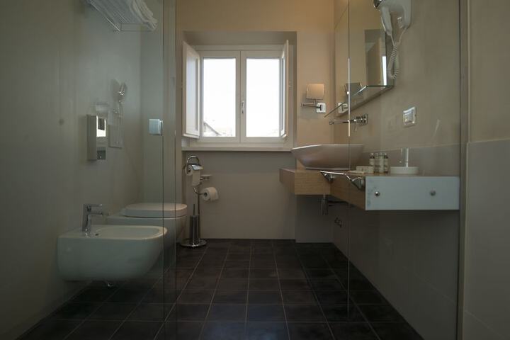 Clean Restrooms