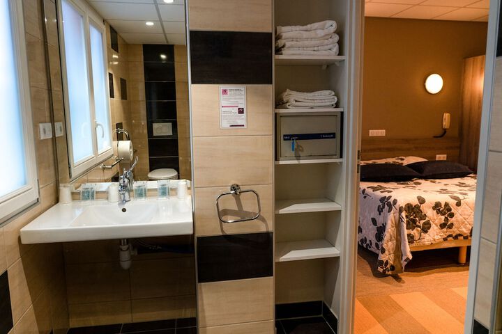 Bathroom Interior Photo