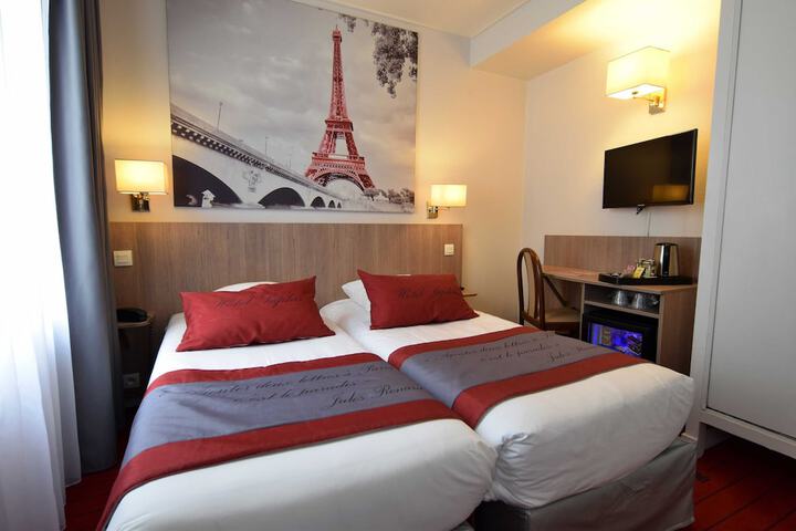 Room 14 of 40