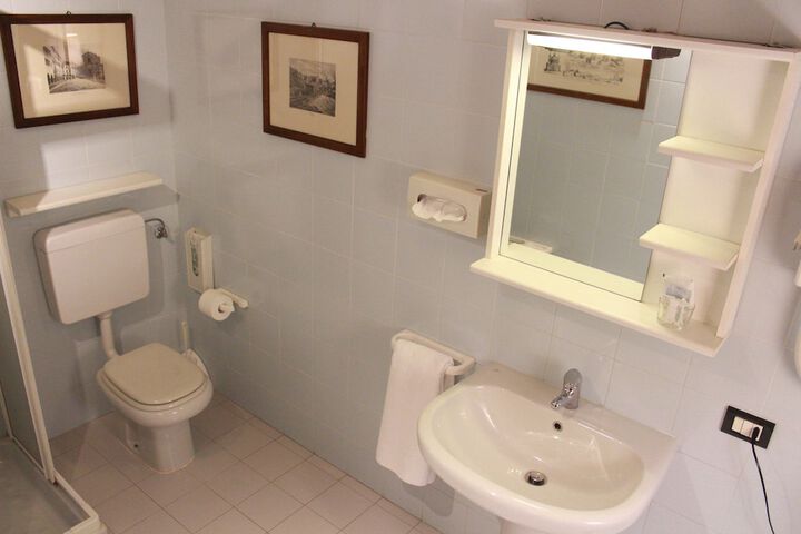 Bathroom Interior Photo
