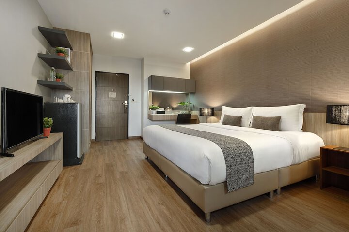 Room 15 of 62