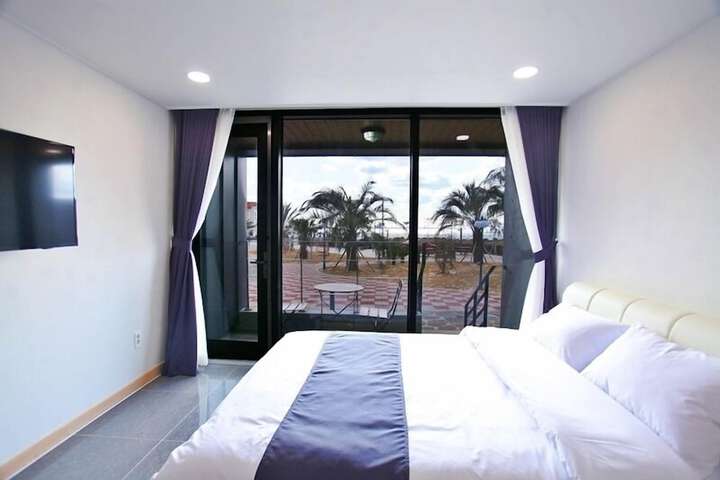 Room 14 of 41