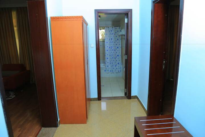 Room 11 of 39