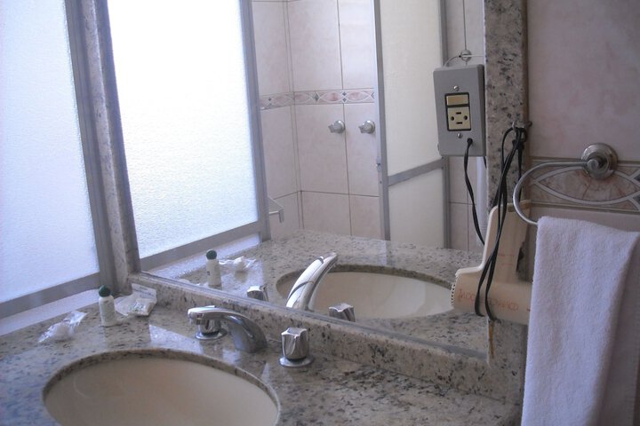 Room 49 of 121