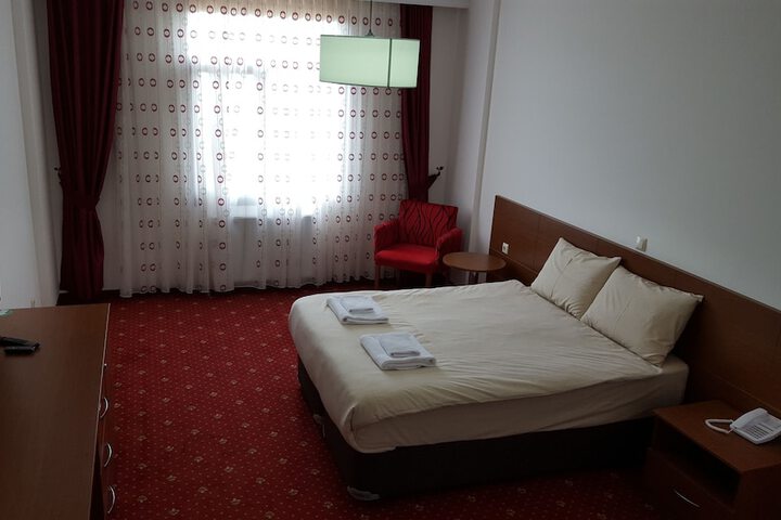 Room 10 of 46