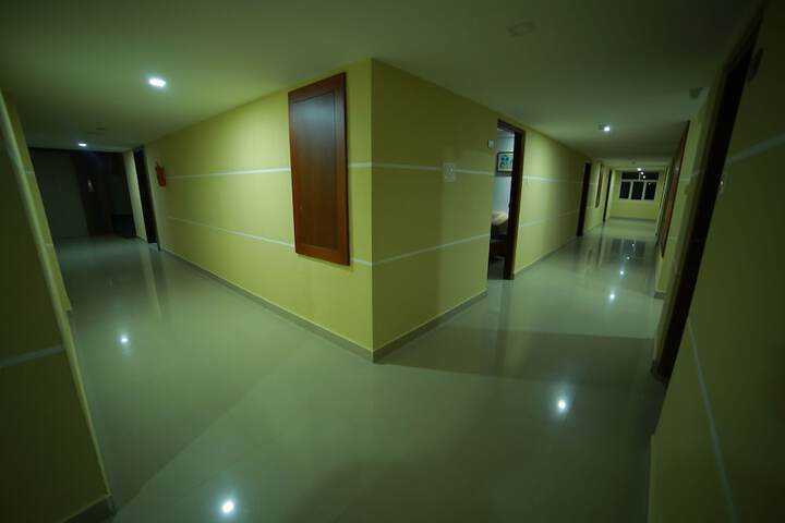 Ballroom/Hall 44 of 49