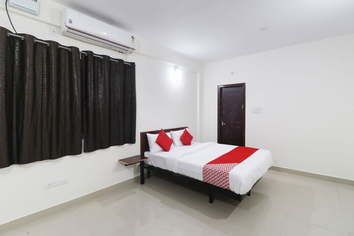 Room 16 of 18