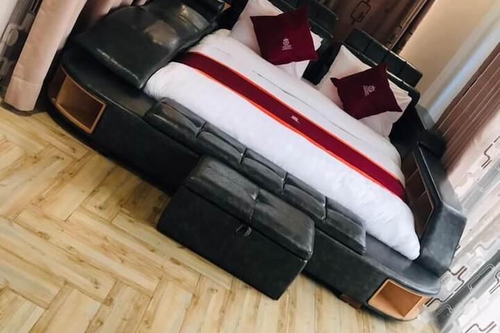 Room 5 of 44