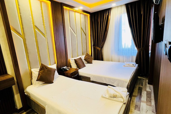 Room 5 of 29