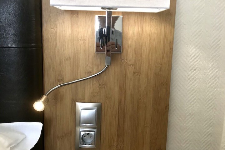 Room 10 of 36