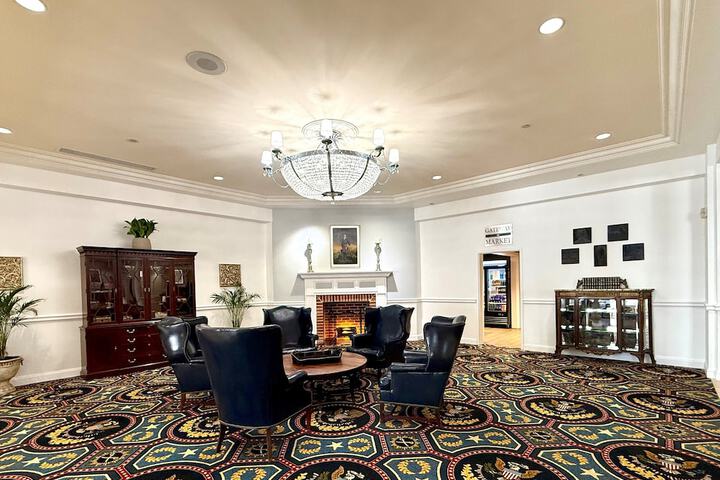 Guest Lobby