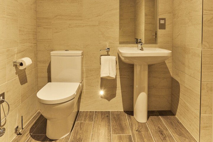 Room 42 of 53