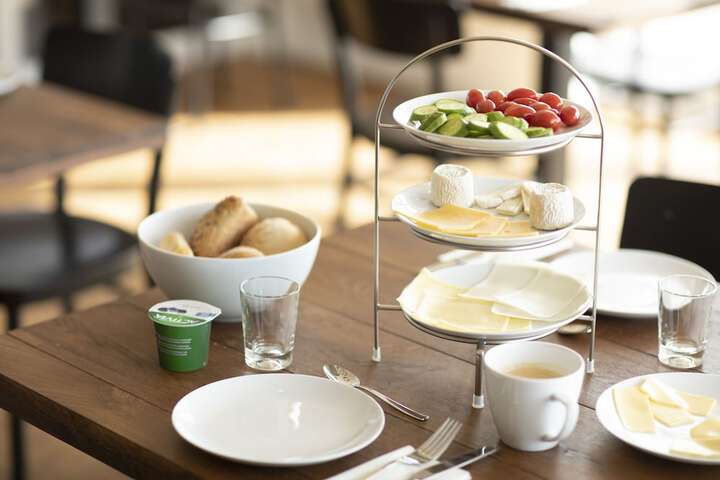 Breakfast/Coffee Service 19 of 35