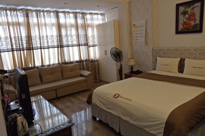 Room 21 of 28