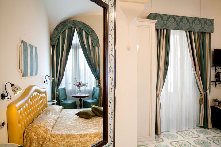 Room 20 of 72