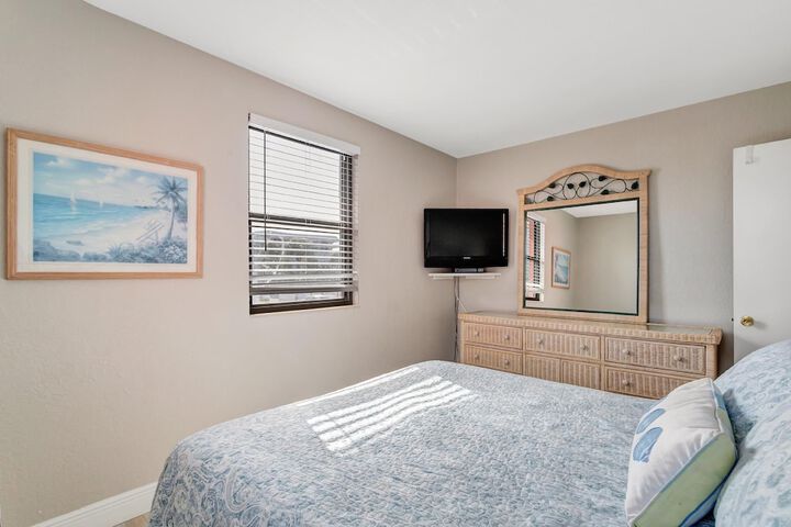 Room 26 of 325