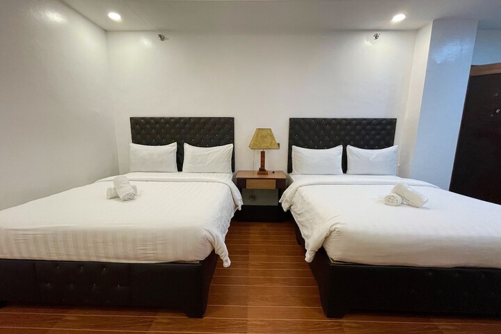 Room 55 of 79