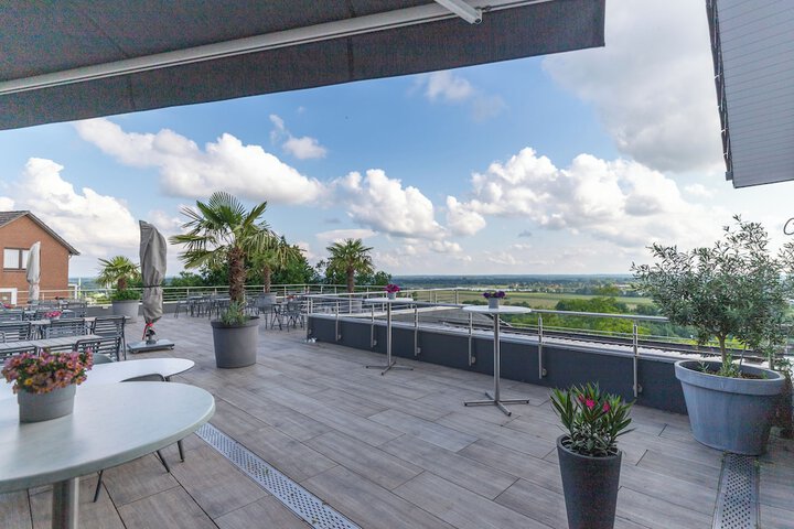 Terrace/Patio 58 of 67