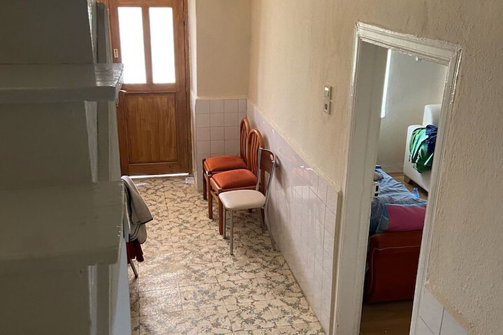 Room 45 of 263