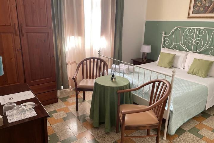 Room 11 of 61