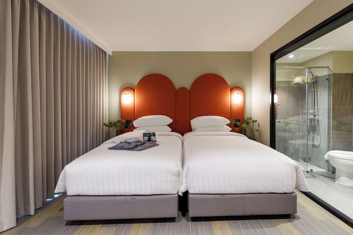 Room 70 of 161