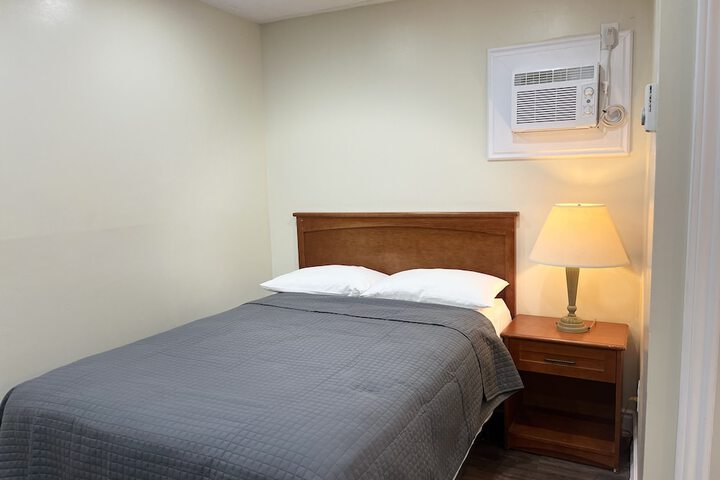 Room 5 of 29