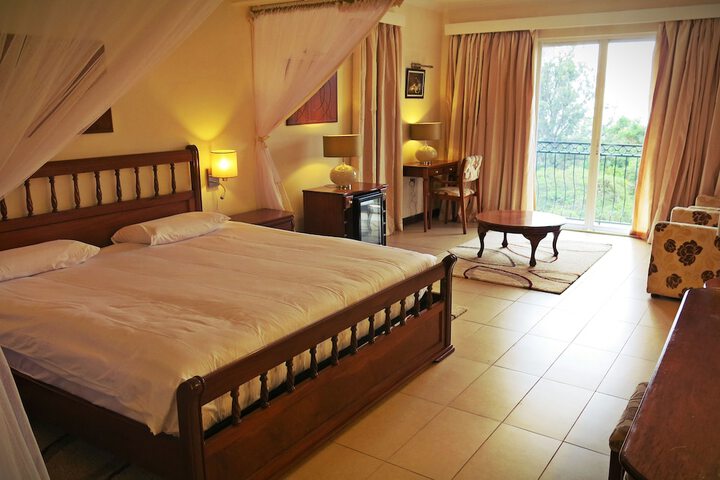 Room 3 of 68
