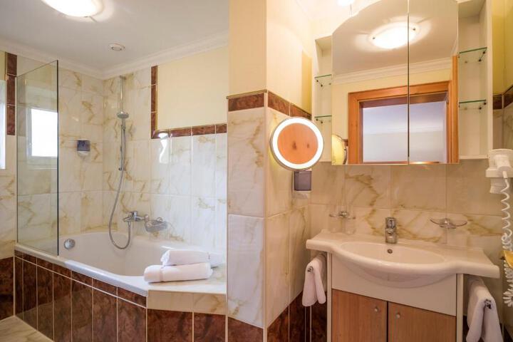 General 71 of 100