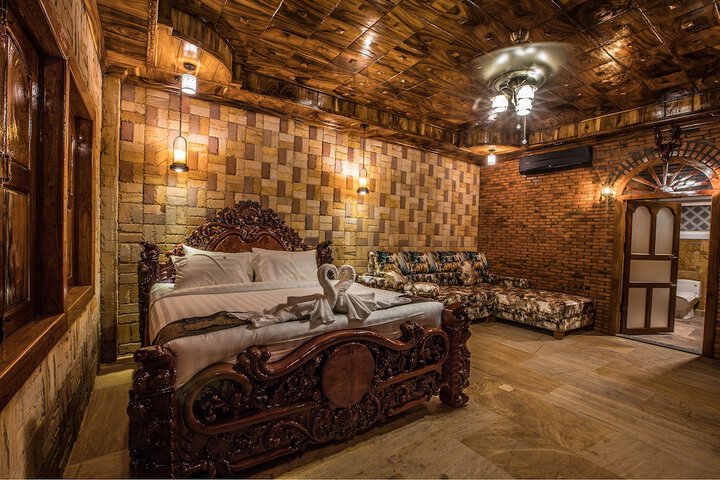 Room 15 of 70