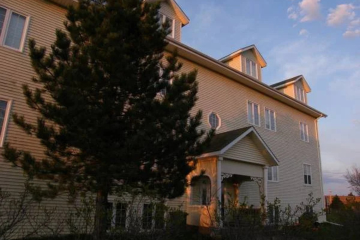 Exterior of Clarion Collection Cavendish Gateway Resort