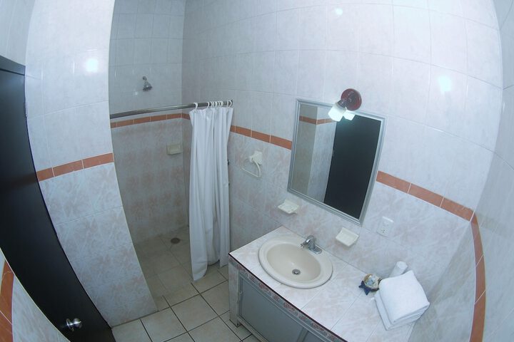 Room 16 of 29
