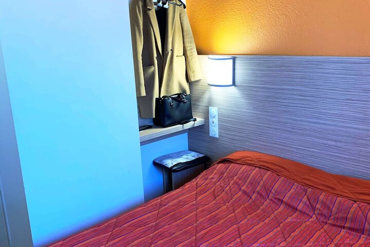 Room 35 of 116