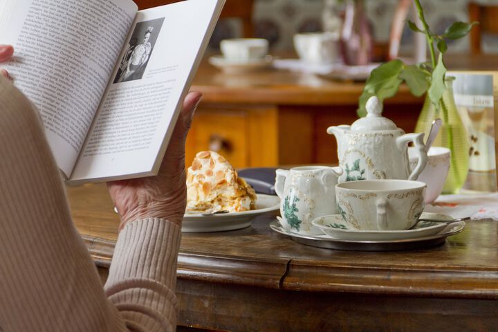 Breakfast/Coffee Service 22 of 35