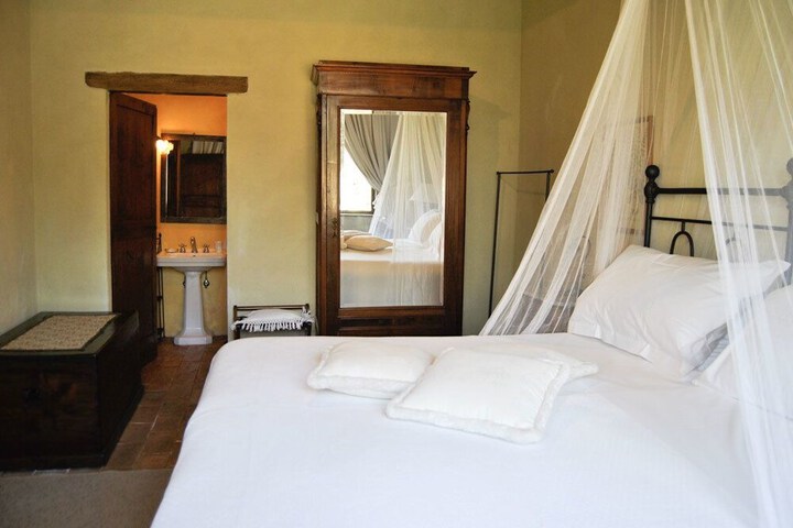 Room 20 of 123