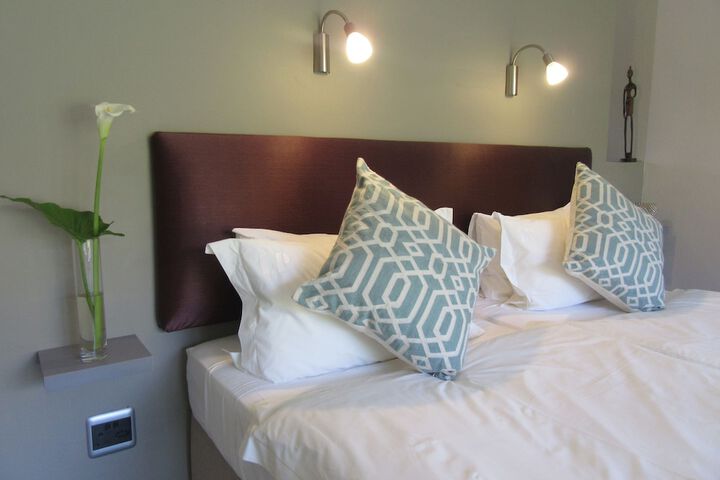 Room 42 of 175