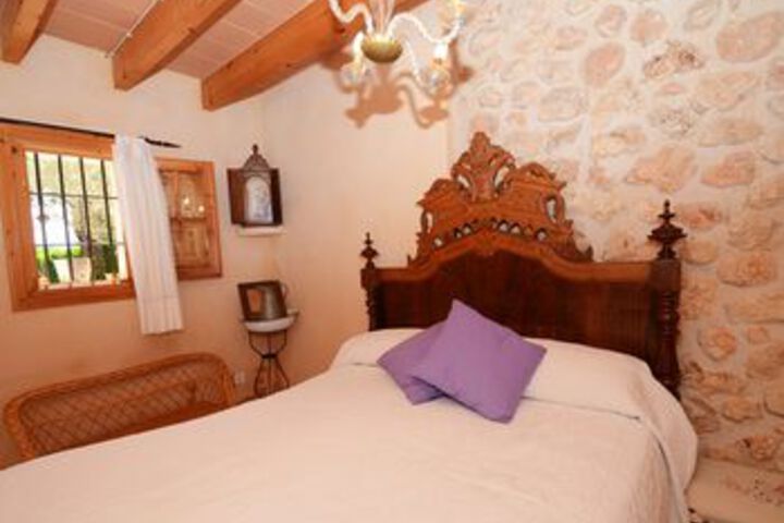 Room 5 of 23